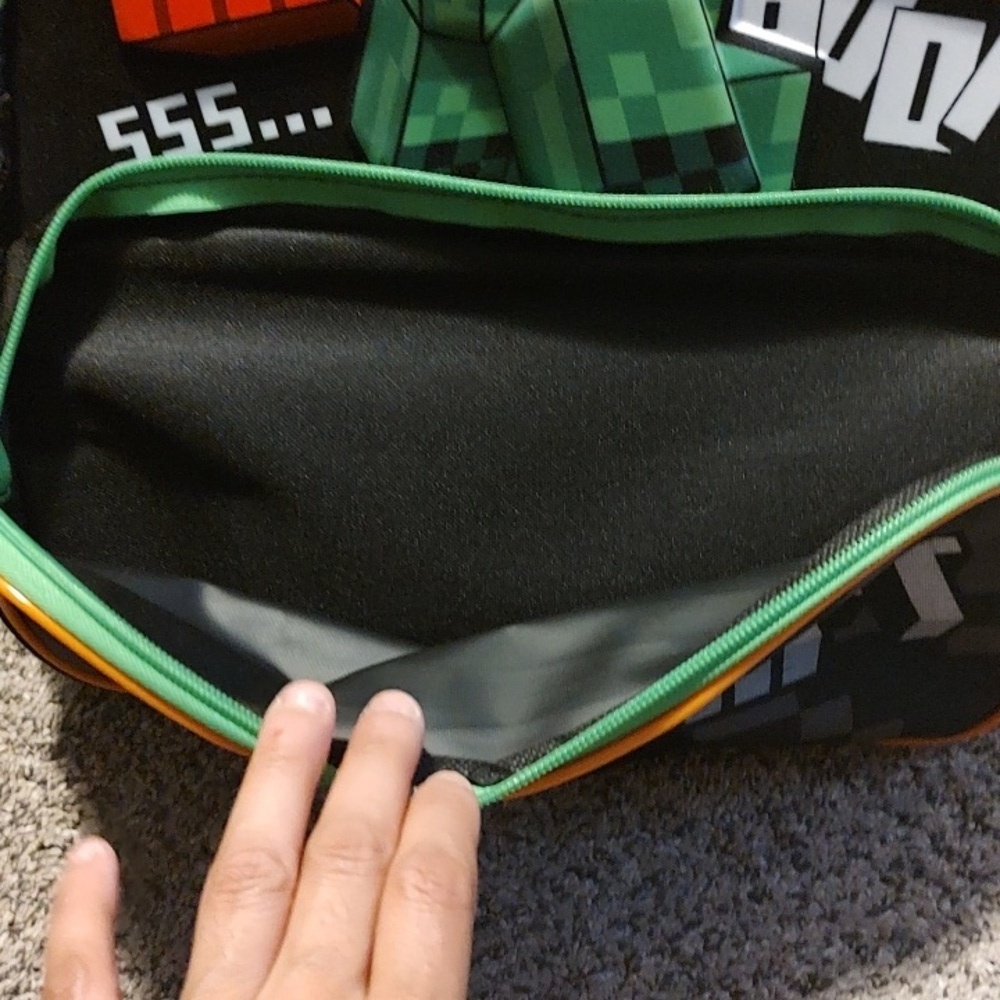 Black and Green Minecraft Backpack - Picture 6 of 6